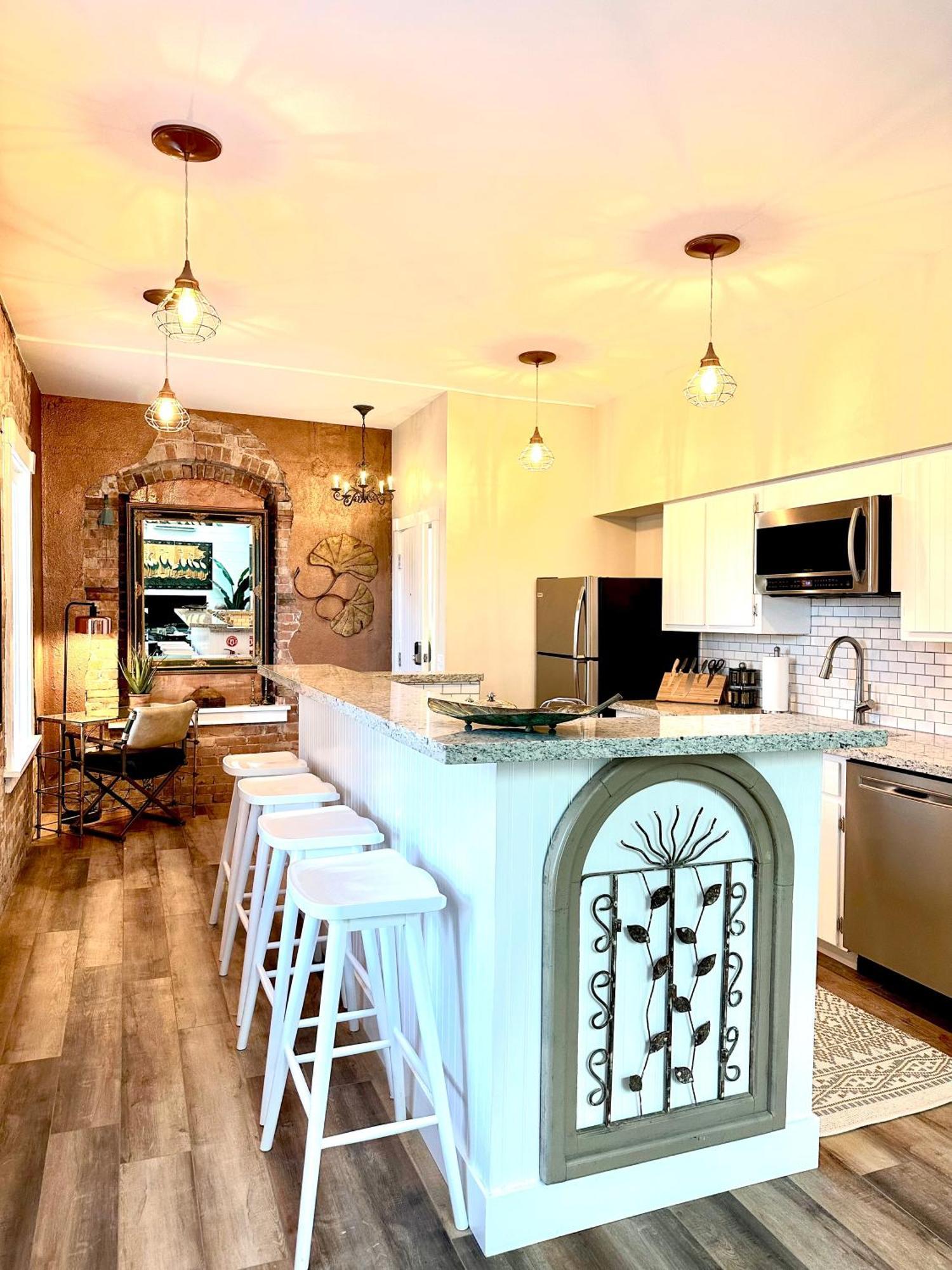 Bisbee Brownstone Suites Exteriér fotografie