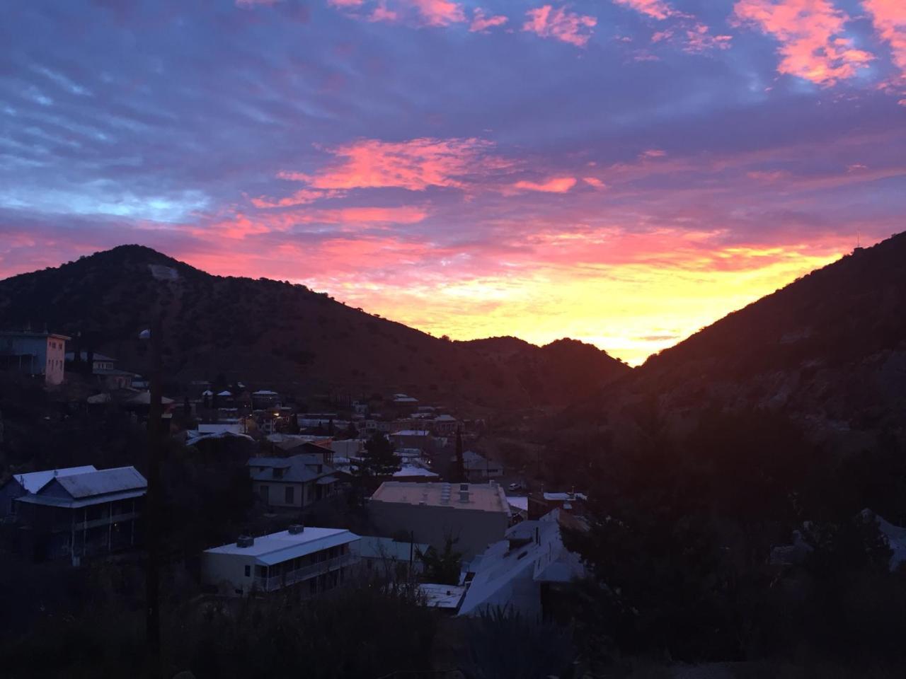 Bisbee Brownstone Suites Exteriér fotografie