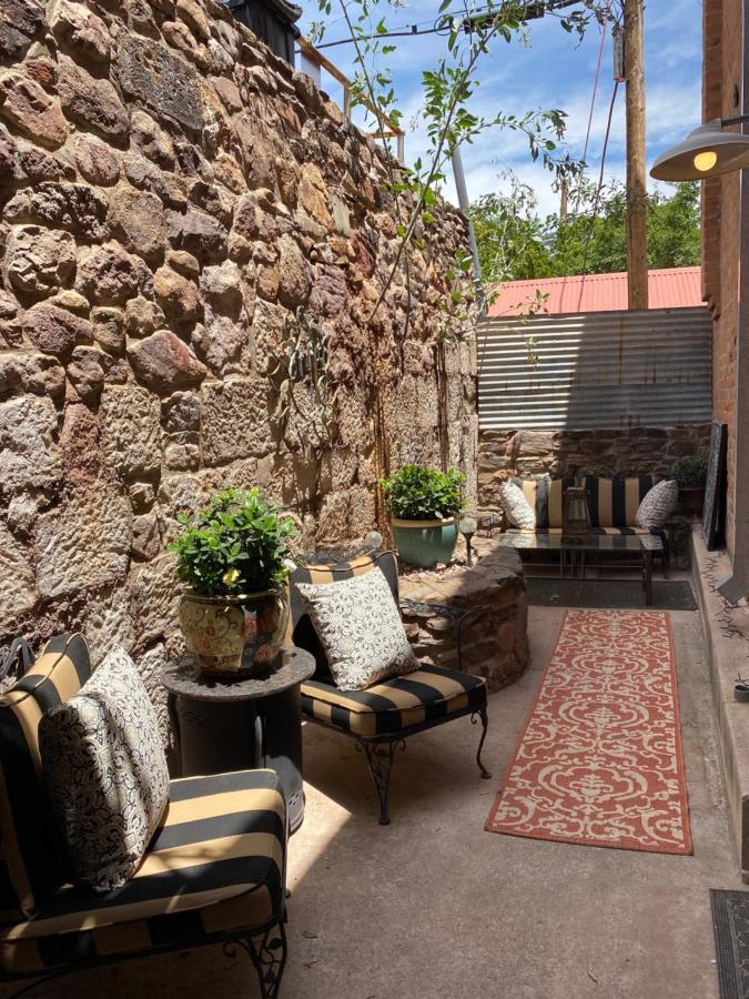 Bisbee Brownstone Suites Exteriér fotografie